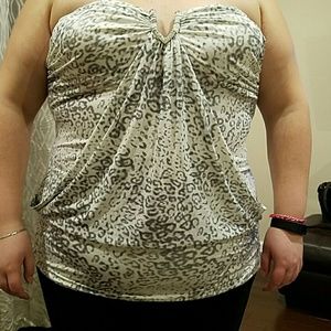 COPY - Grey and white leopard tube top
